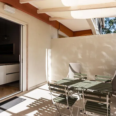 アパート Yellow バーリ