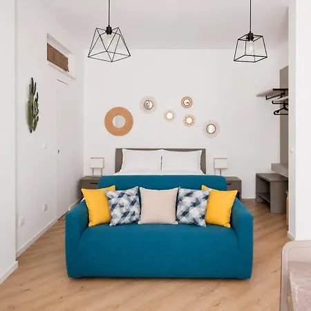 Apartment Yellow *